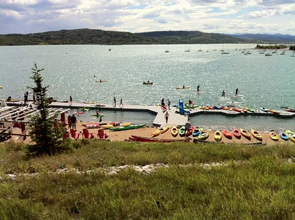 116 Cottageclub Drive Rural Rocky View County AB T4C 1B1