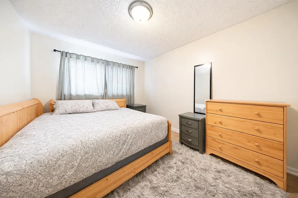 65 Northey Avenue Red Deer AB T4P1R3