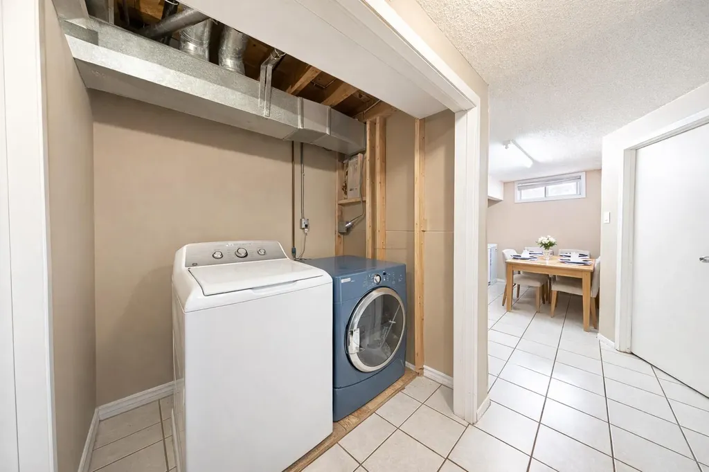 65 Northey Avenue Red Deer AB T4P1R3