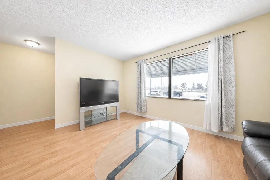 65 Northey Avenue Red Deer AB T4P1R3