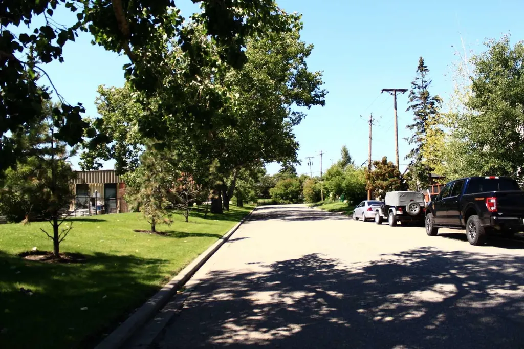 2740 16a Street SE Calgary AB T2G 3T2