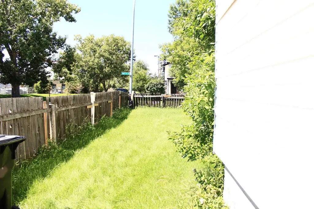 2740 16a Street SE Calgary AB T2G 3T2