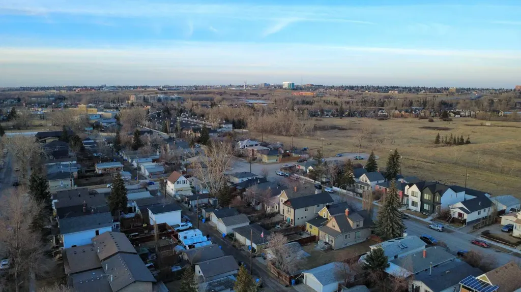 2740 16a Street SE Calgary AB T2G 3T2