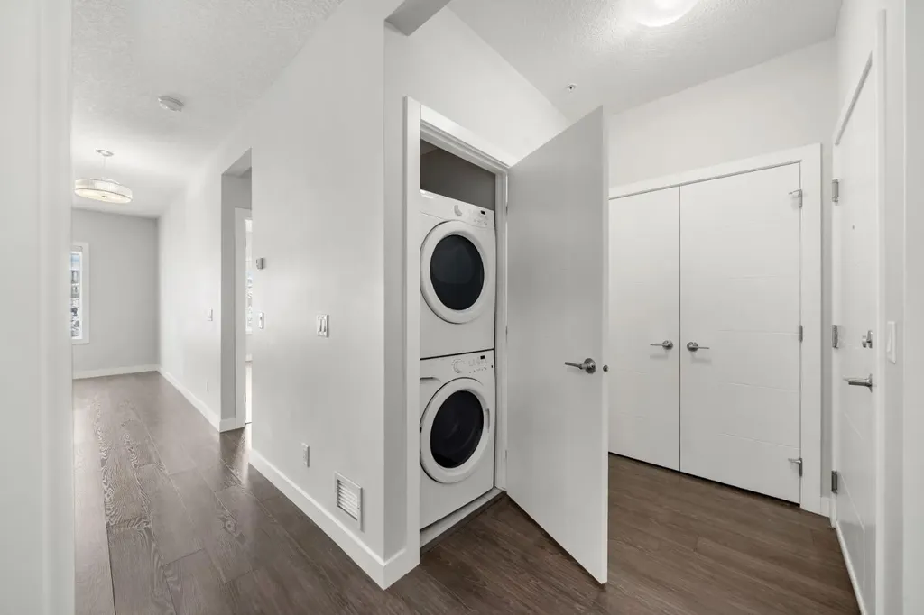16 Sage Hill Terrace NW Calgary AB T3R 0W7