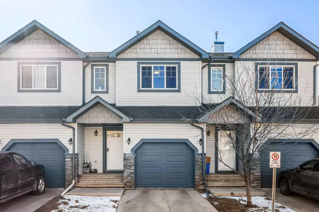 620 Luxstone Landing SW Airdrie AB T4B 0B6