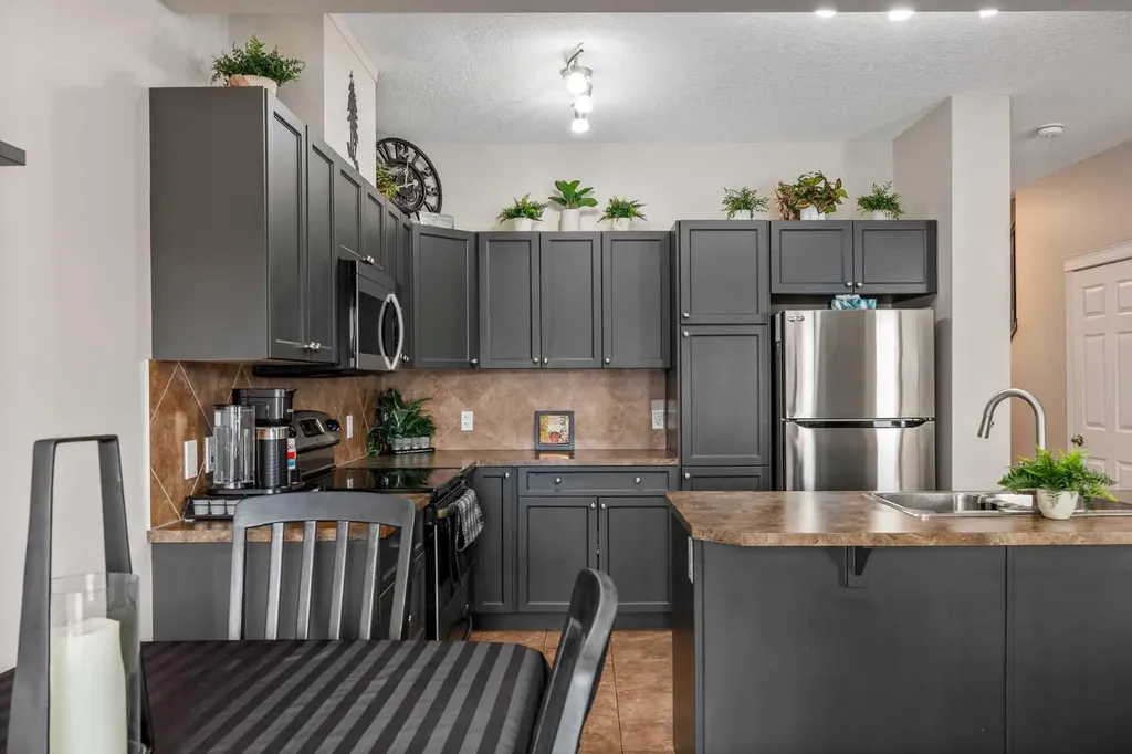 620 Luxstone Landing SW Airdrie AB T4B 0B6