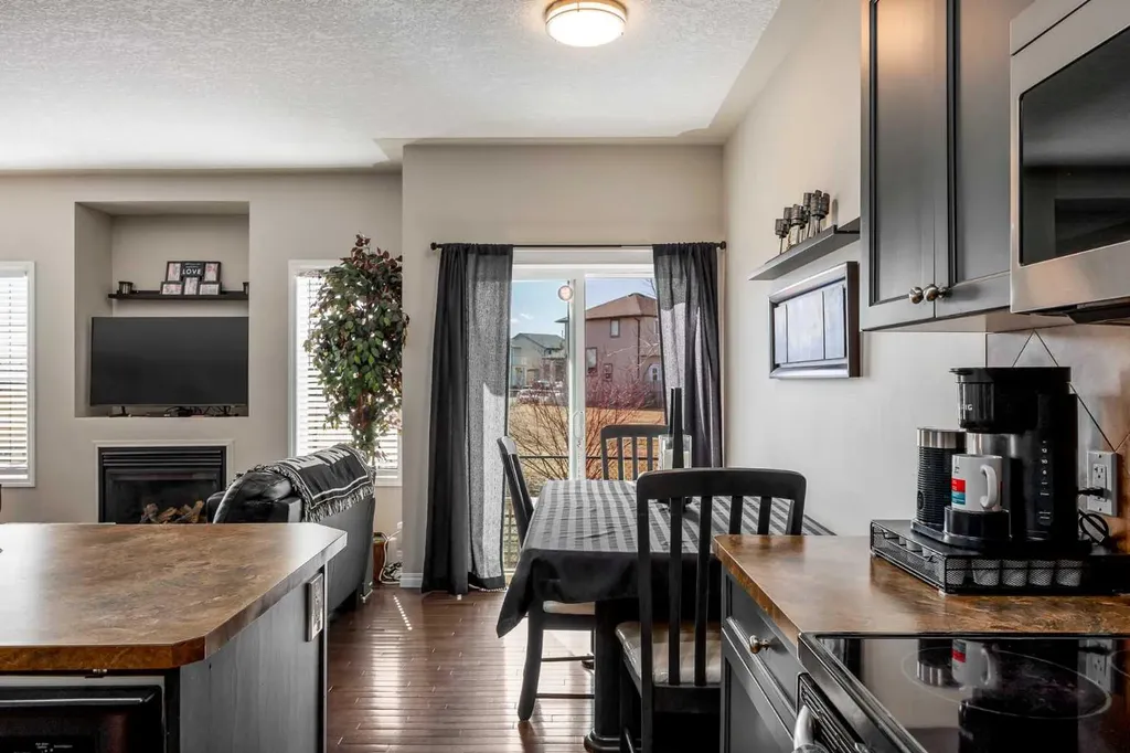 620 Luxstone Landing SW Airdrie AB T4B 0B6