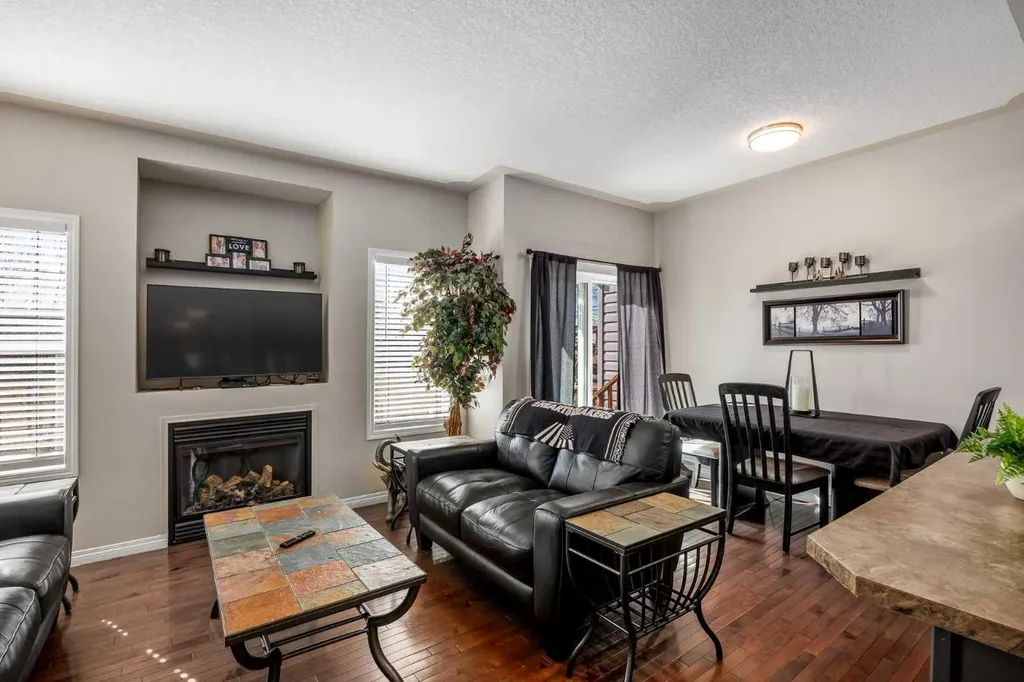 620 Luxstone Landing SW Airdrie AB T4B 0B6