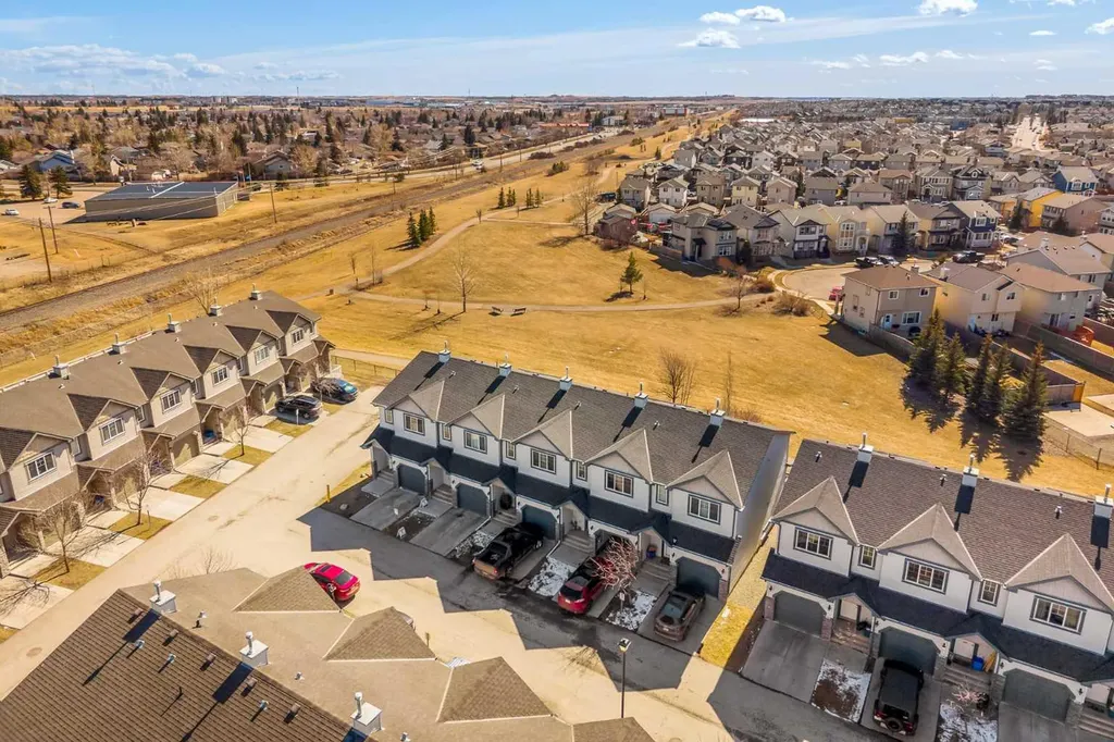 620 Luxstone Landing SW Airdrie AB T4B 0B6