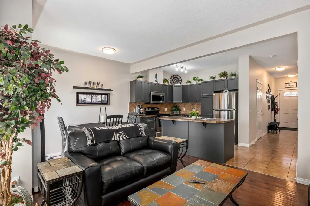 620 Luxstone Landing SW Airdrie AB T4B 0B6