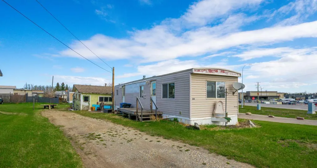 804 Center Street Carstairs AB T0M0N0