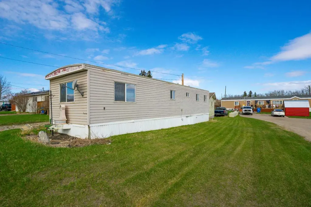 804 Center Street Carstairs AB T0M0N0