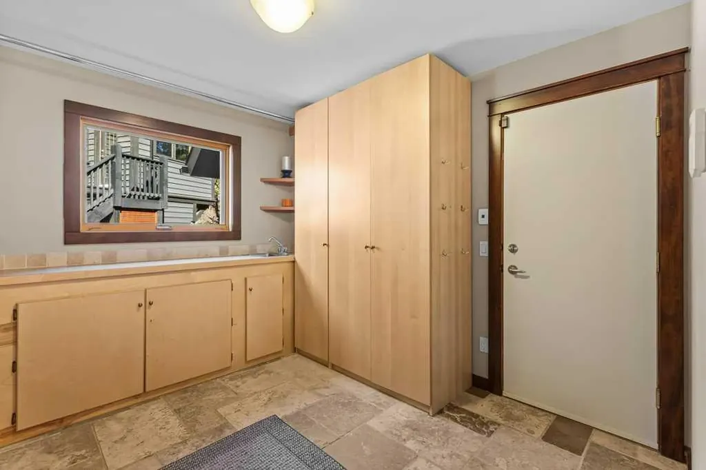 16 Blue Grouse Ridge Canmore AB T1W 1L5