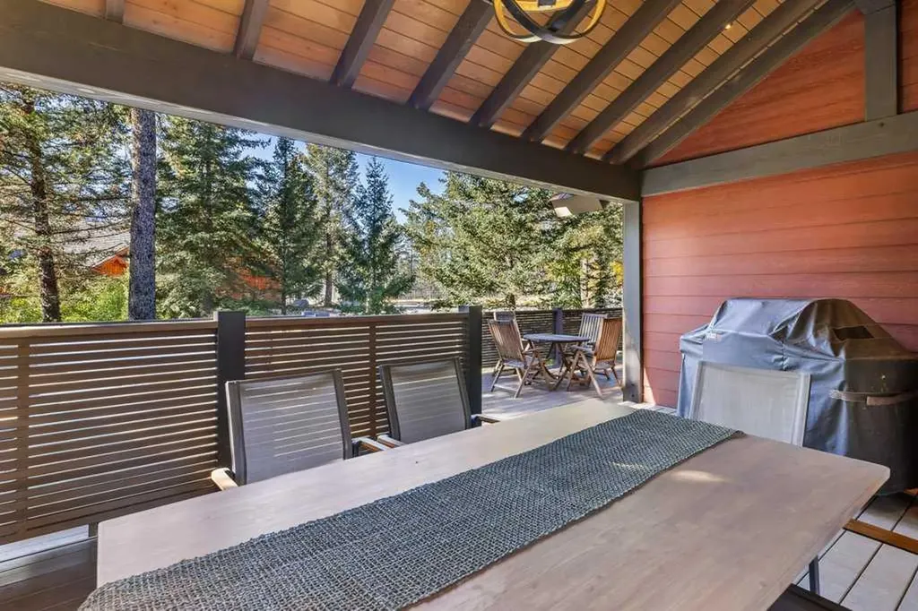 16 Blue Grouse Ridge Canmore AB T1W 1L5