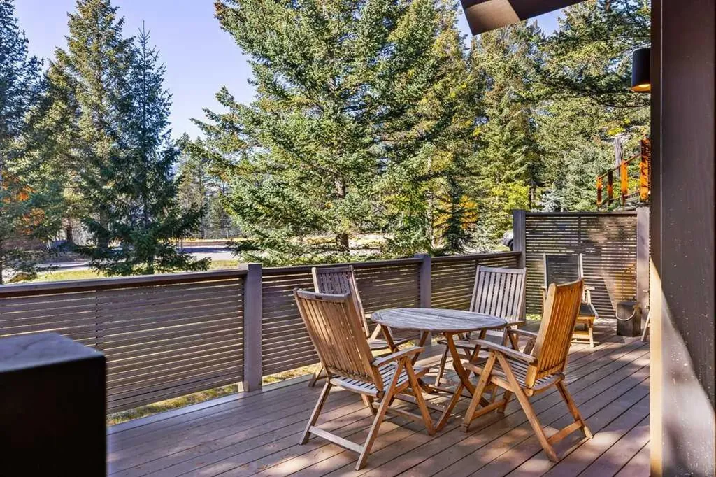 16 Blue Grouse Ridge Canmore AB T1W 1L5
