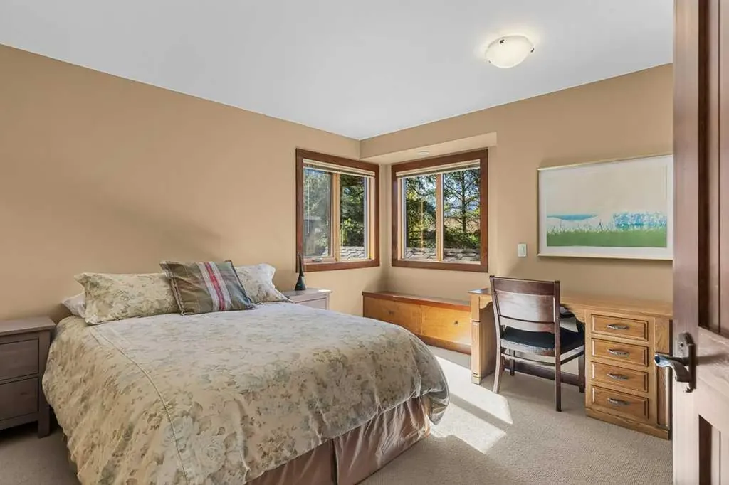 16 Blue Grouse Ridge Canmore AB T1W 1L5