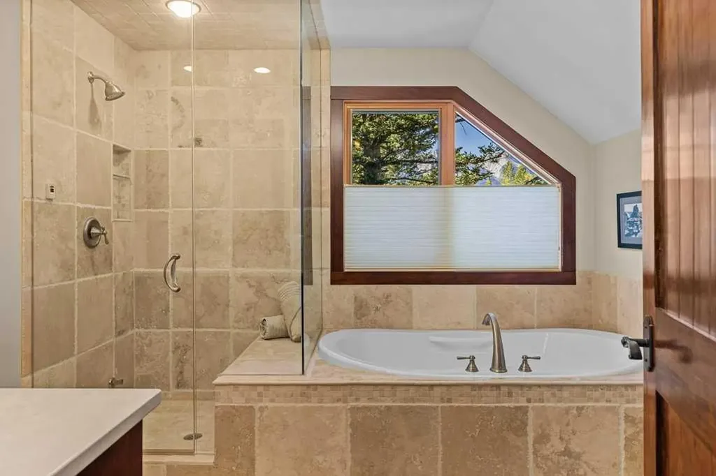 16 Blue Grouse Ridge Canmore AB T1W 1L5