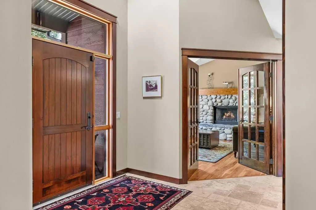 16 Blue Grouse Ridge Canmore AB T1W 1L5