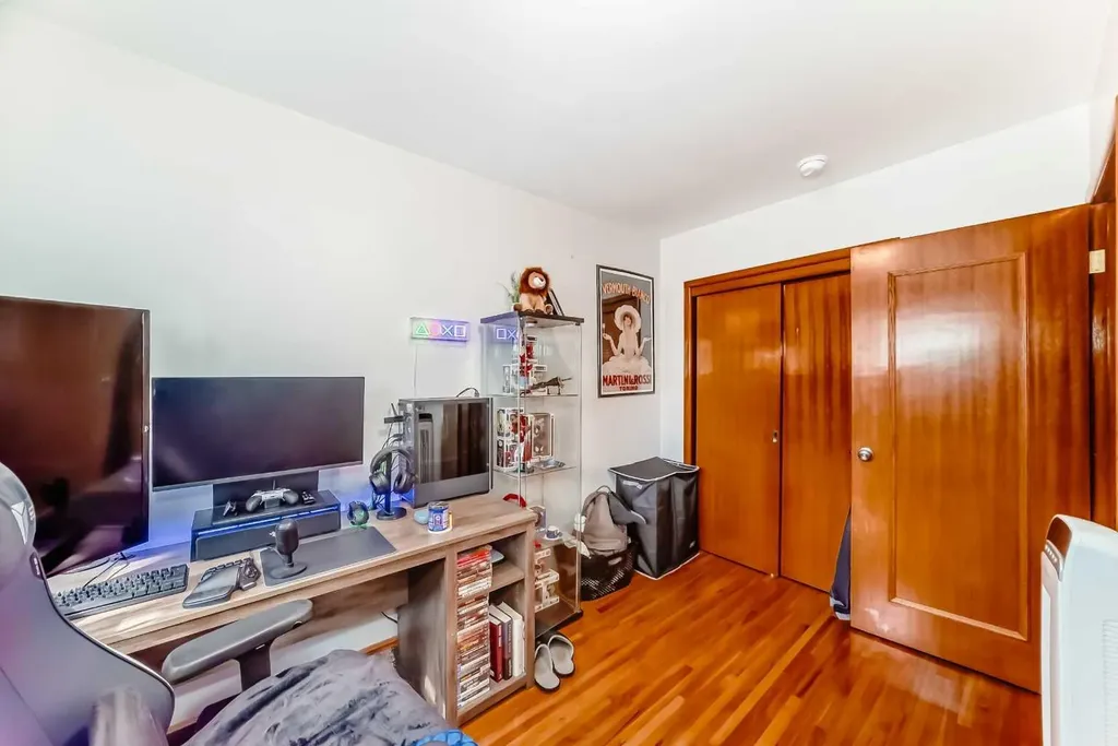 1415 Rosehill Drive NW Calgary AB T2K 1M3