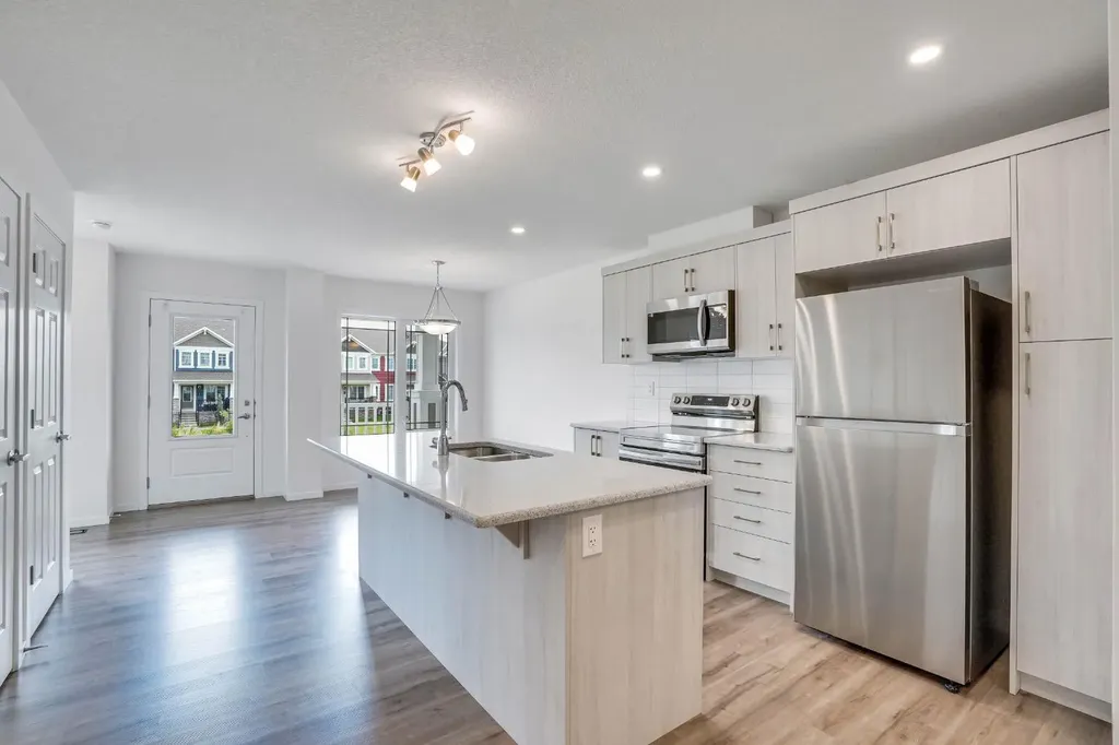 2232 Windbury Greenway SW Airdrie AB T4B 5L3