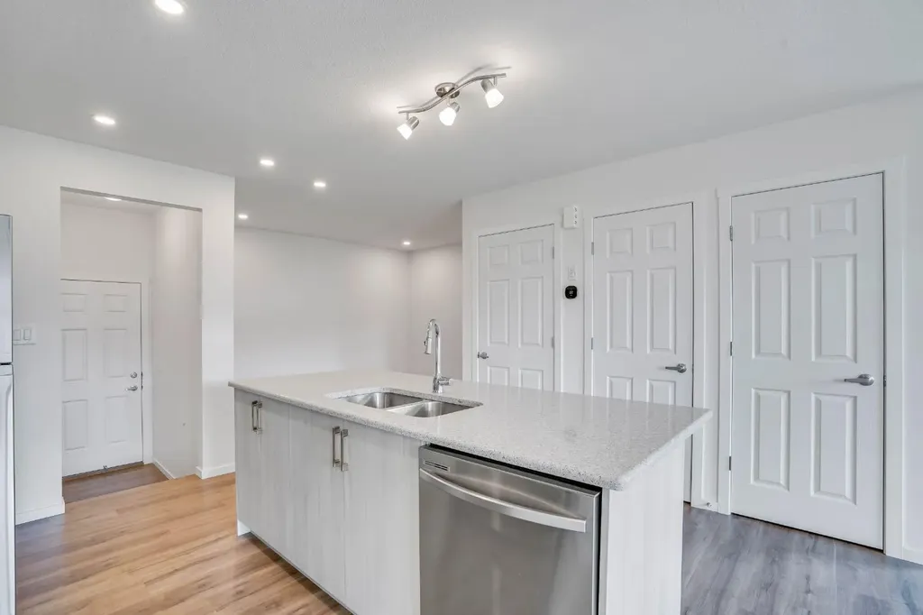 2232 Windbury Greenway SW Airdrie AB T4B 5L3