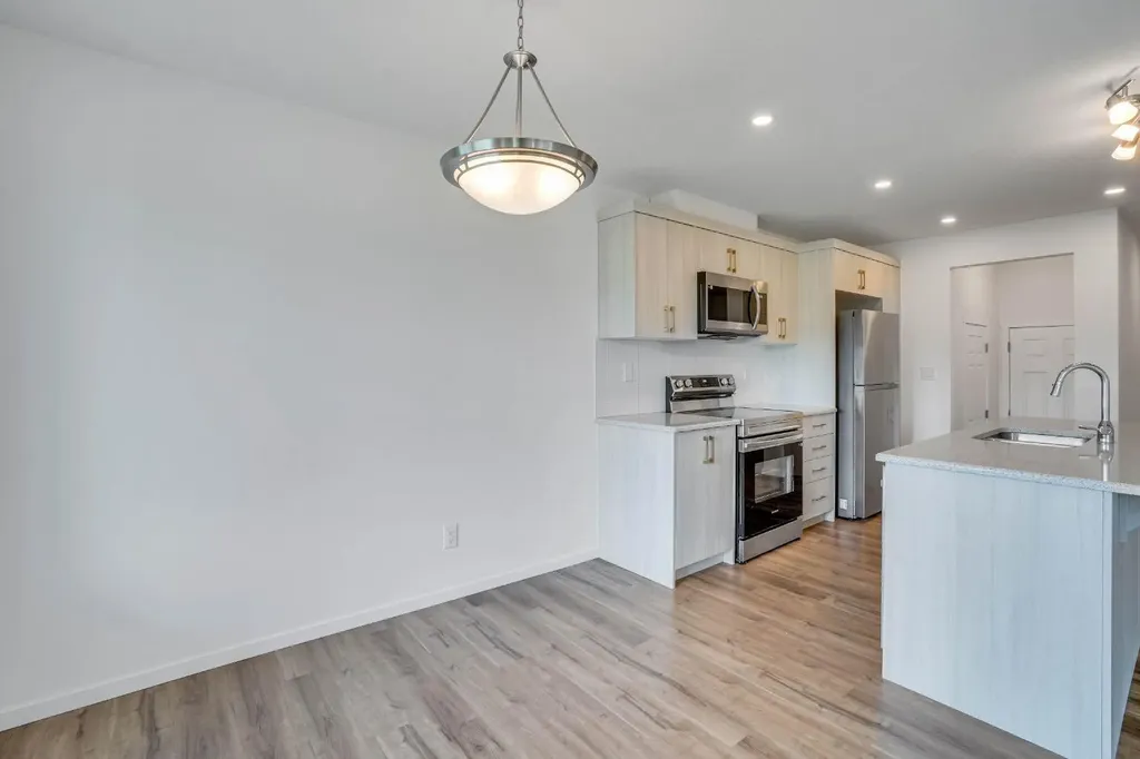 2232 Windbury Greenway SW Airdrie AB T4B 5L3