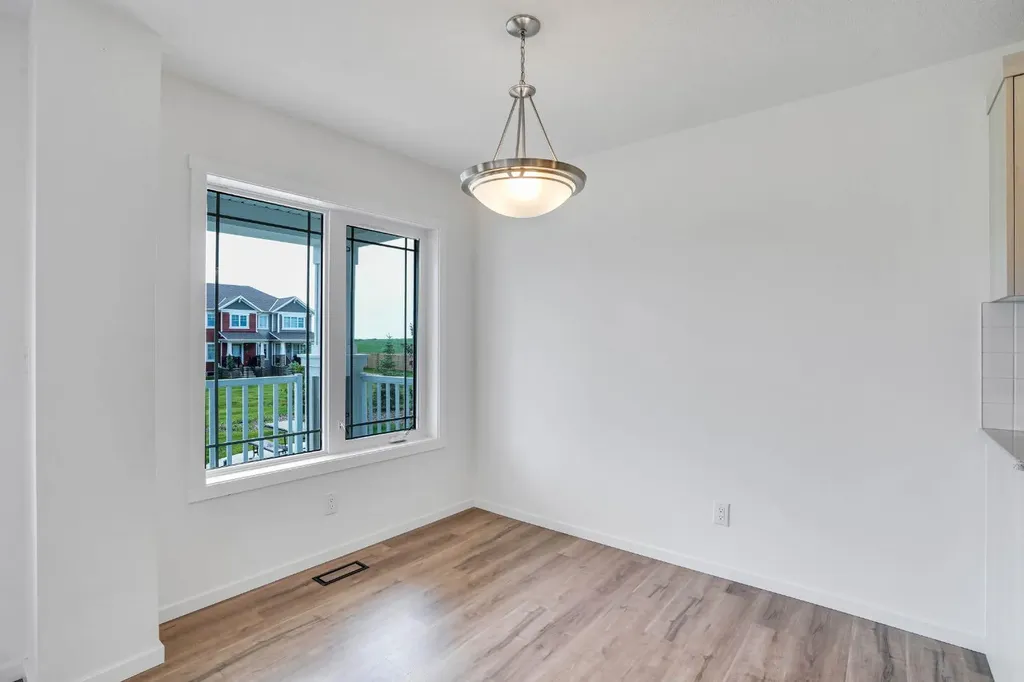 2232 Windbury Greenway SW Airdrie AB T4B 5L3