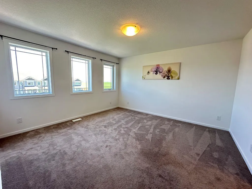 2232 Windbury Greenway SW Airdrie AB T4B 5L2