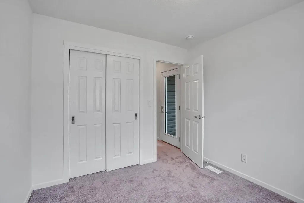 2232 Windbury Greenway SW Airdrie AB T4B 5L3