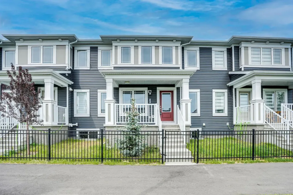 2232 Windbury Greenway SW Airdrie AB T4B 5L3