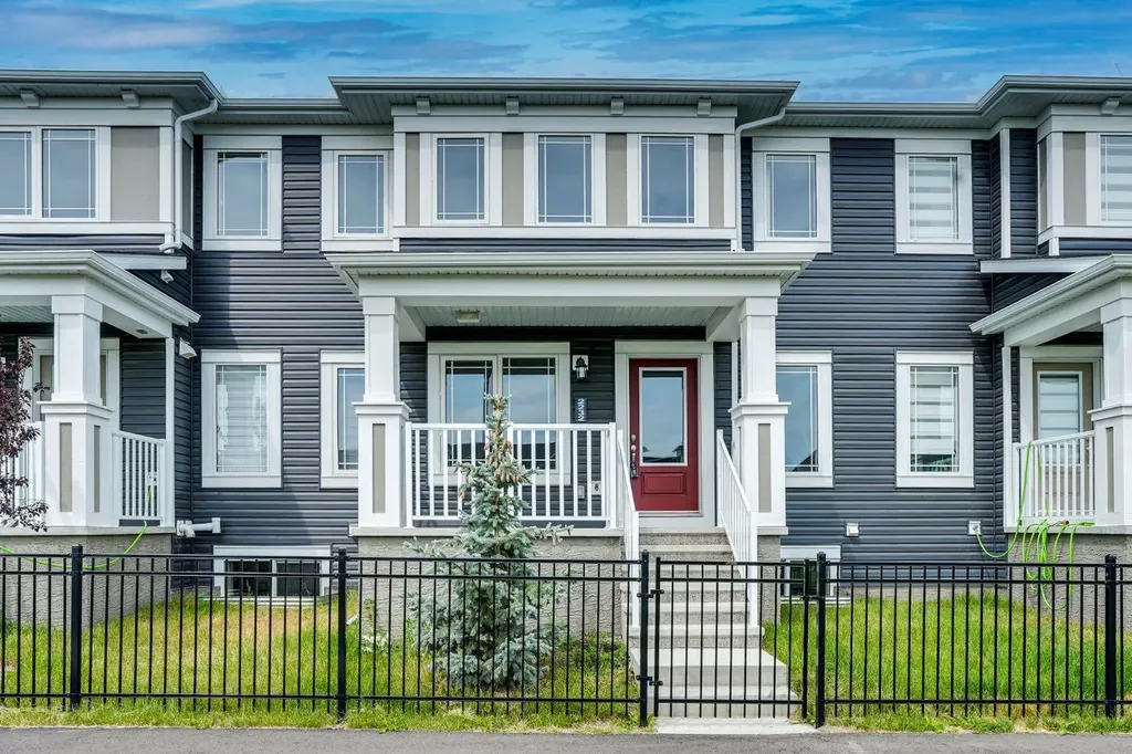 2232 Windbury Greenway SW Airdrie AB T4B 5L3
