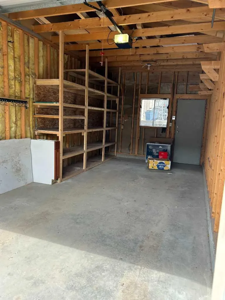 135 27 Avenue NE Calgary AB T2Z 1Z8