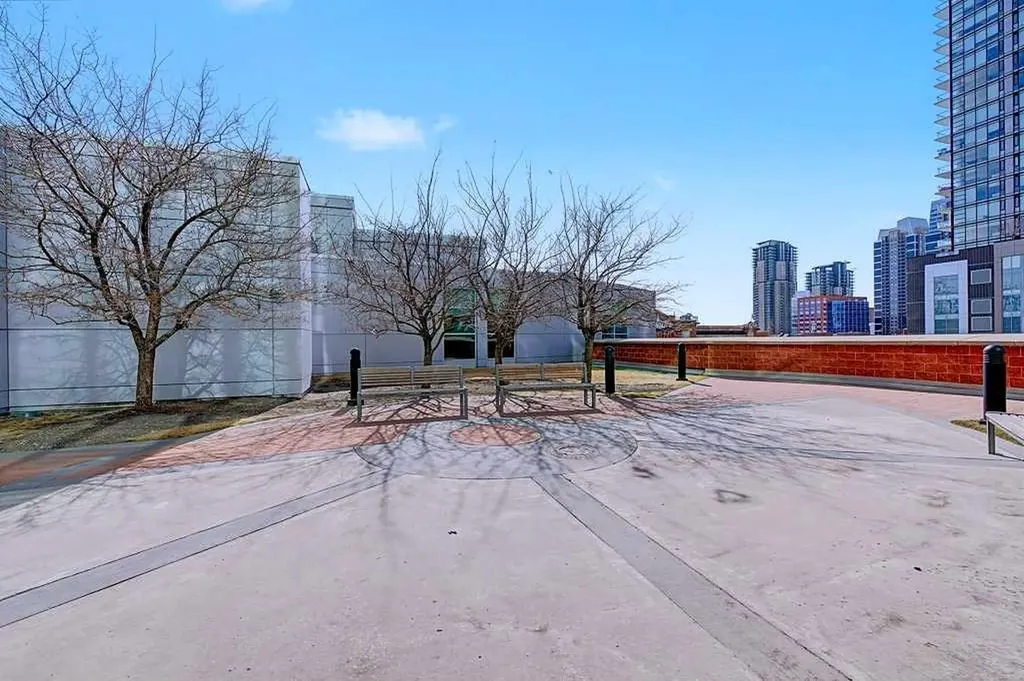 433 11 Avenue SE Calgary AB T2G 0L7