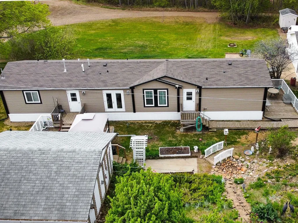 016 Maplewood Ave (Railway Ave) Watino AB T0H 3R0