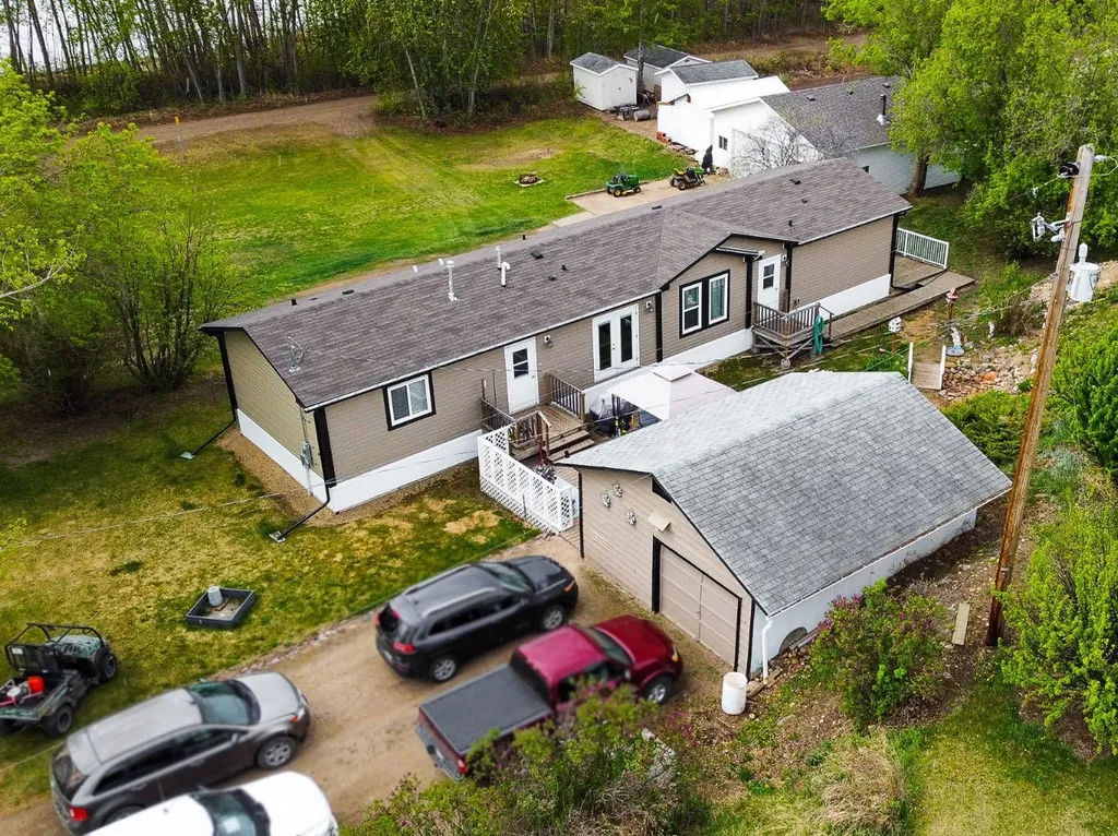016 Maplewood Ave (Railway Ave) Watino AB T0H 3R0