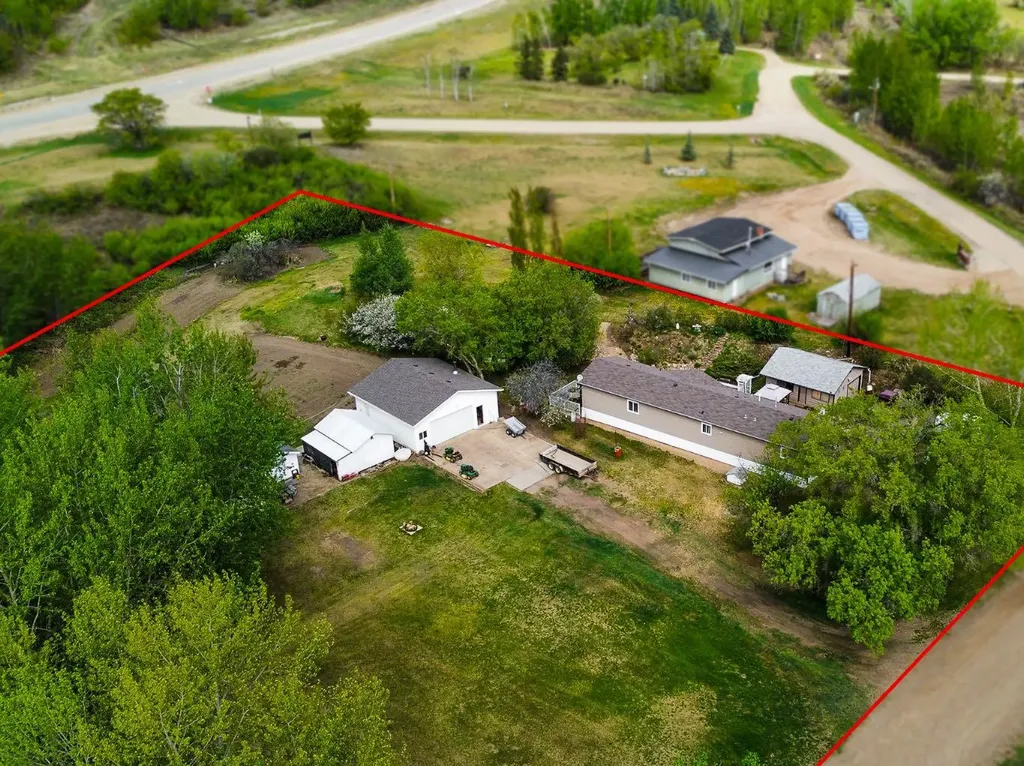 016 Maplewood Ave (Railway Ave) Watino AB T0H 3R0