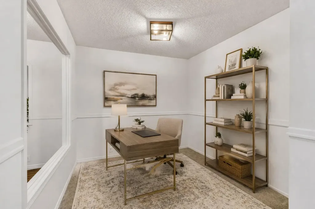 331 Springbank Place SW Calgary AB T3H 3S4