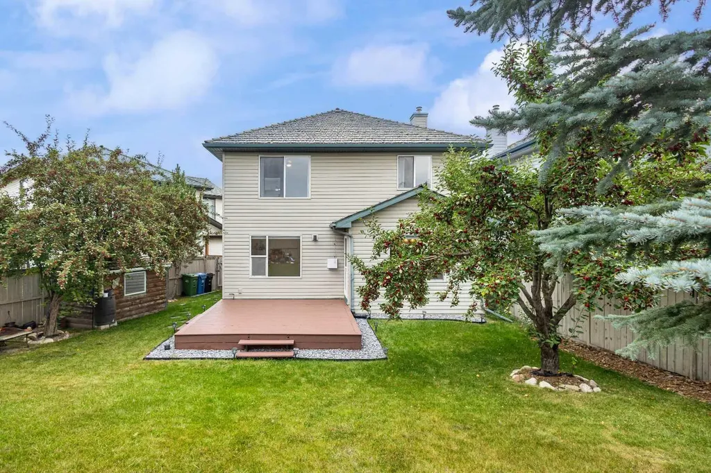 331 Springbank Place SW Calgary AB T3H 3S4