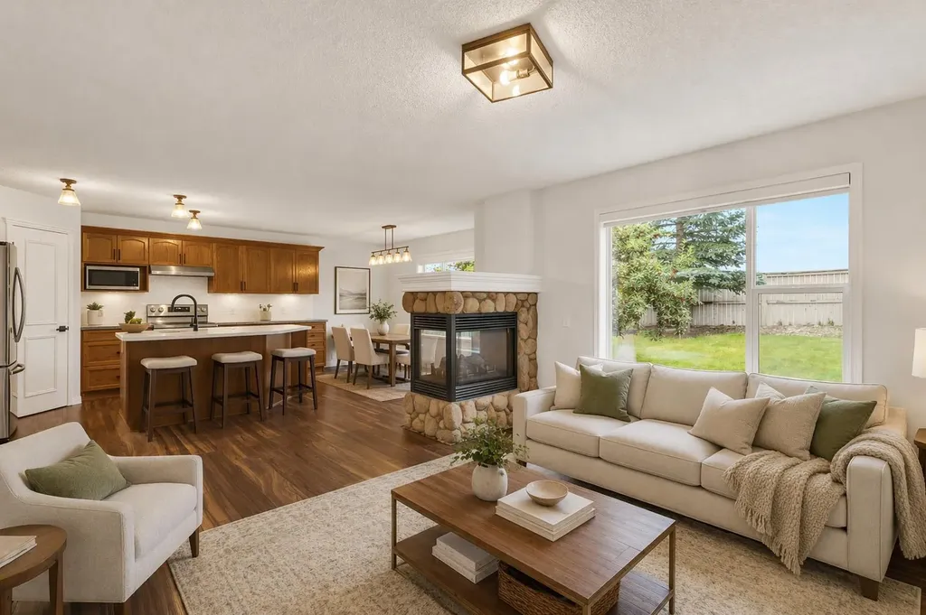 331 Springbank Place SW Calgary AB T3H 3S4