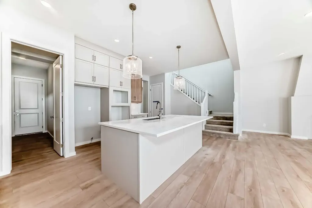 203 Langwell Common SE Airdrie AB T4A 3R4