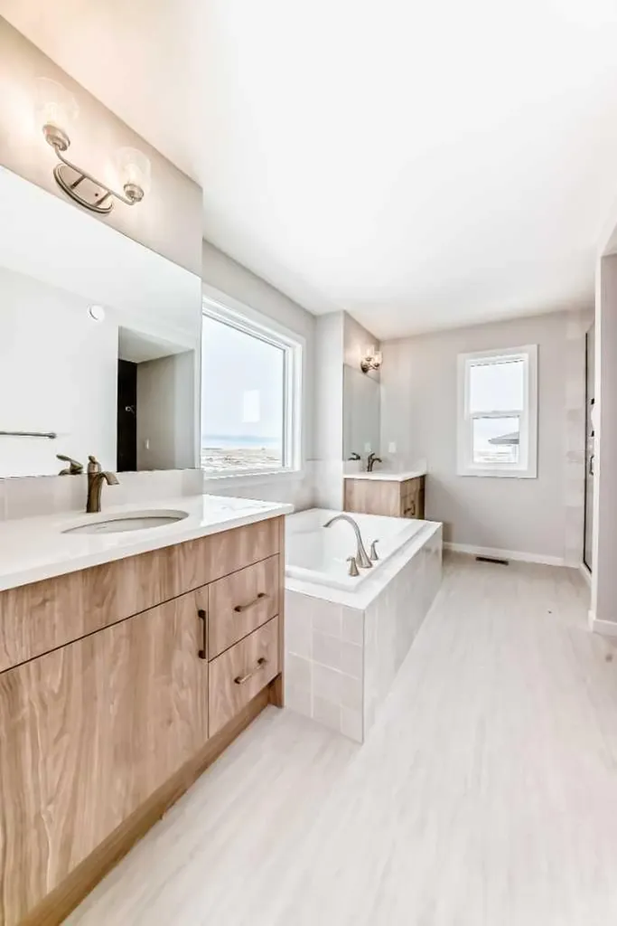 203 Langwell Common SE Airdrie AB T4A 3R4