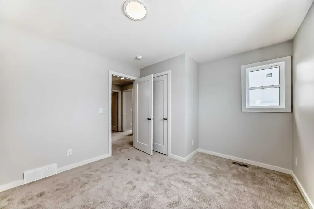 203 Langwell Common SE Airdrie AB T4A 3R4