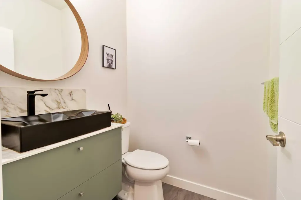 319 Belmont Heath SW Calgary AB T2X 4N3