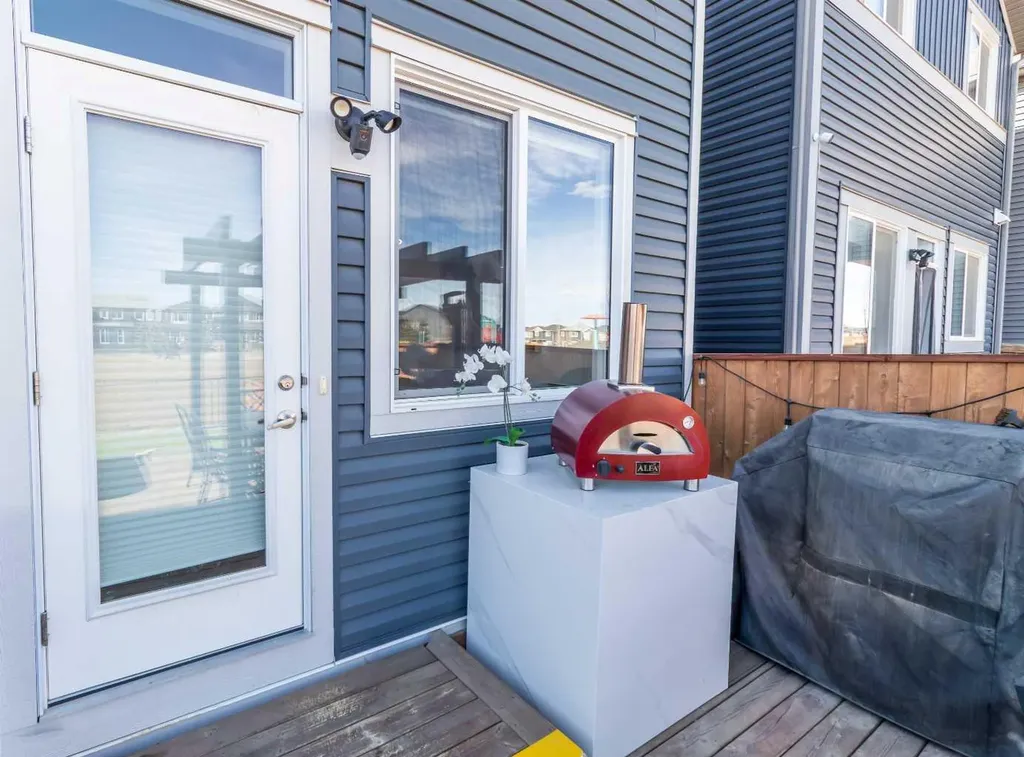 319 Belmont Heath SW Calgary AB T2X 4N3