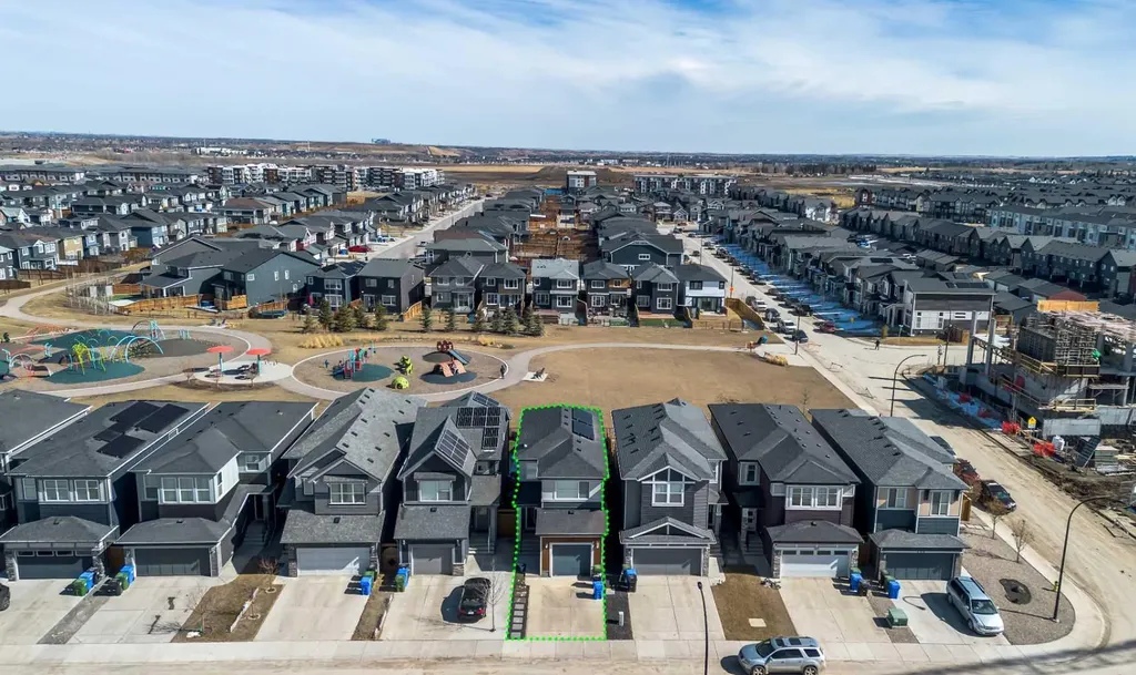 319 Belmont Heath SW Calgary AB T2X 4N3