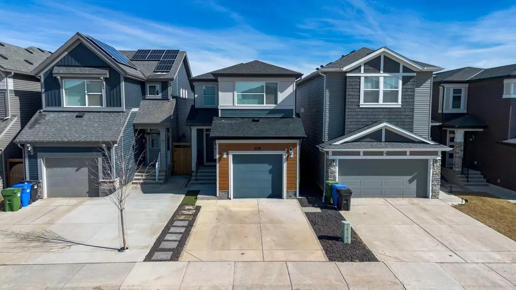 319 Belmont Heath SW Calgary AB T2X 4N3