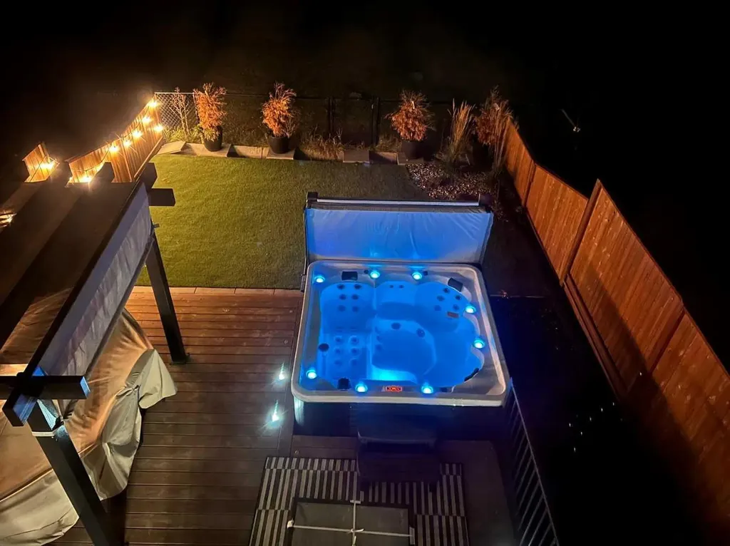 319 Belmont Heath SW Calgary AB T2X 4N3