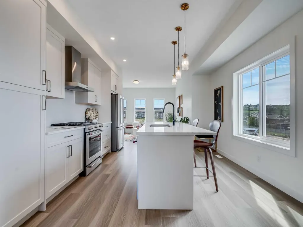 200 Southridge Drive Okotoks AB T1S 0B2