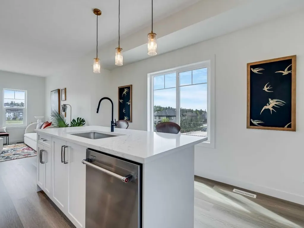 200 Southridge Drive Okotoks AB T1S 0B2