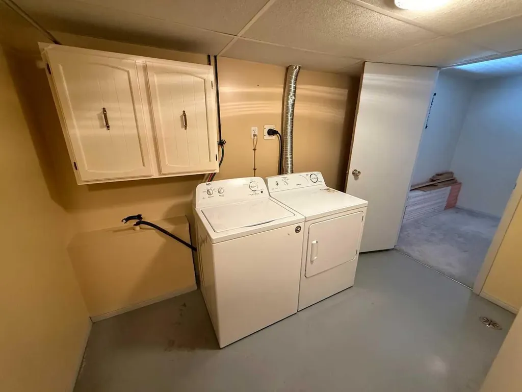 202 Maligne Drive Hinton AB T7V 1J5